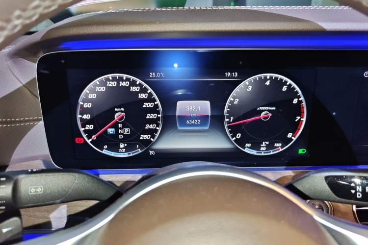 Used Mercedes-Benz E-Class 2020 Facelift E 300 L Stylish Edition Odometer Close Up