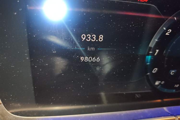 Used Mercedes-Benz E-Class 2020 Facelift E 300 L Stylish Edition Odometer Close Up