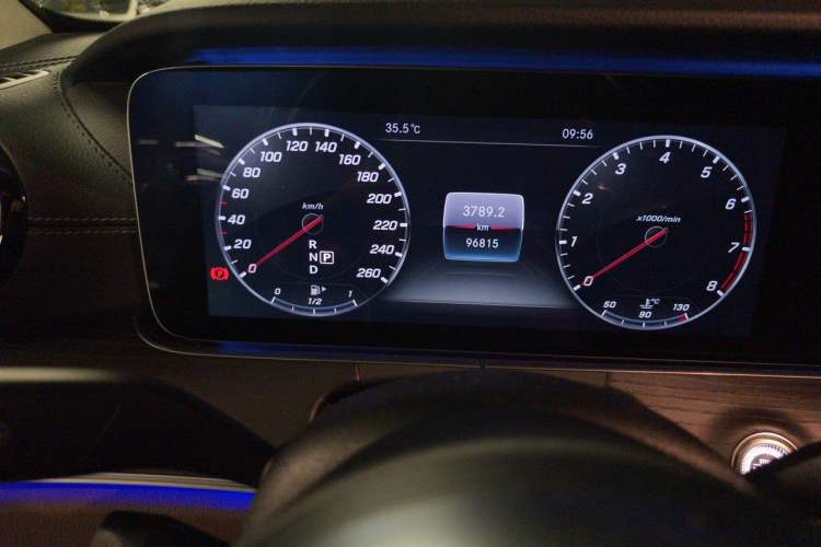 Used Mercedes-Benz E-Class 2020 Restyled E 300 L Sport Exclusive Edition Odometer Close Up