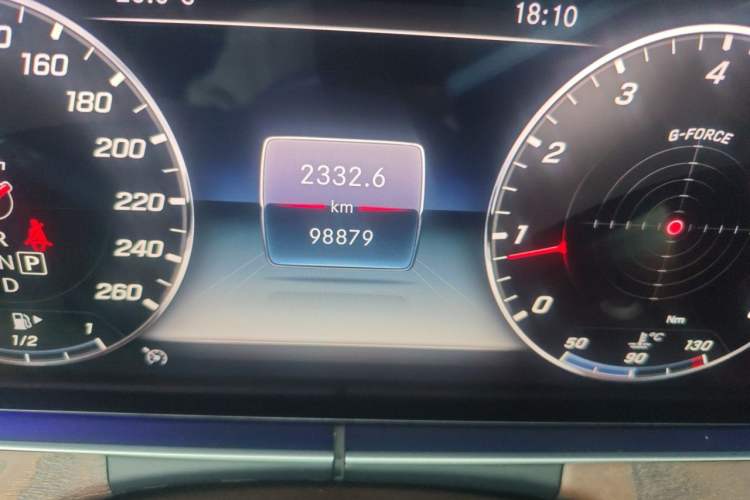 Used Mercedes-Benz E-Class 2020 Facelift E 300 L Stylish Edition Odometer Close Up