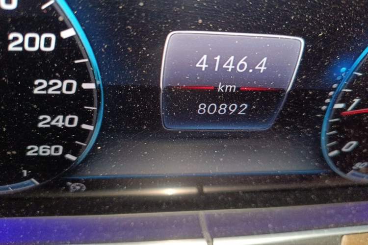 Used Mercedes-Benz E-Class 2020 Restyled E 300 L Exclusive Edition Odometer Close Up