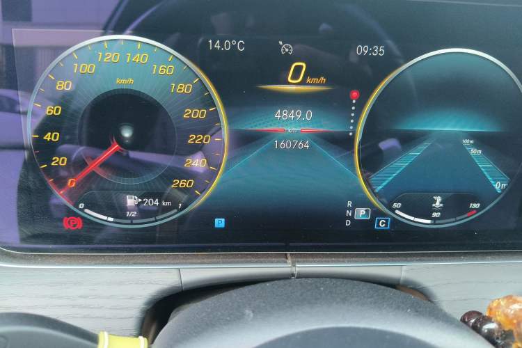 Used Mercedes-Benz E-Class 2020 Restyled E 300 L Sporty and Stylish Edition Odometer Close Up