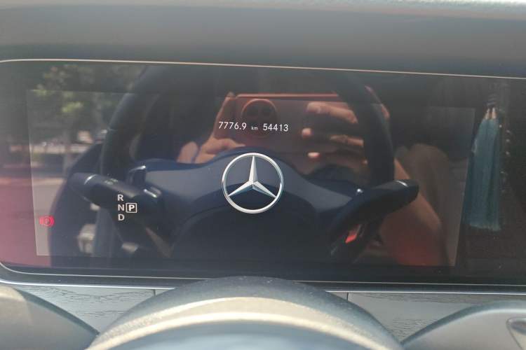 Used Mercedes-Benz E-Class 2020 Restyled E 300 L Sporty and Stylish Edition Odometer Close Up