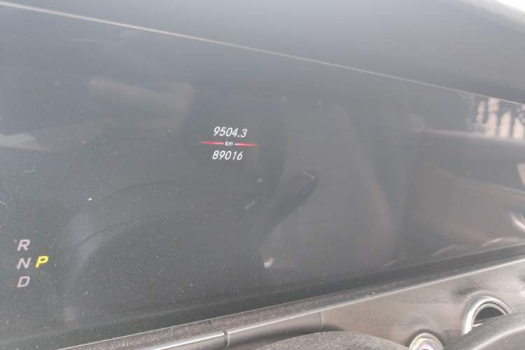 Used Mercedes-Benz E-Class 2020 Restyled E 300 L Sport Exclusive Edition Odometer Close Up