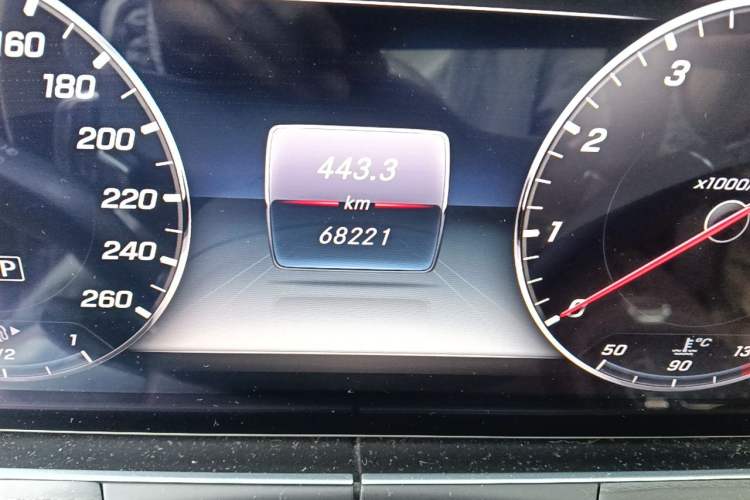 Used Mercedes-Benz E-Class 2020 Restyled E 300 L Sporty and Stylish Edition Odometer Close Up
