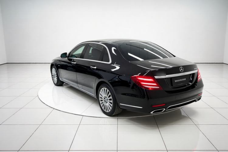 Used Mercedes-Benz E-Class 2020 Restyled E 300 L Exclusive Edition Rear Left 45 Deg