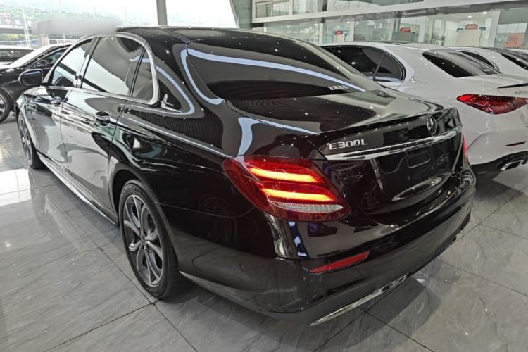 Used Mercedes-Benz E-Class 2020 E 300 L Sporty and Stylish Model Rear Left 45 Deg