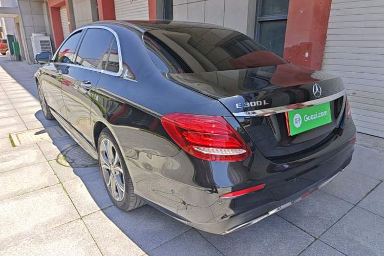 Used Mercedes-Benz E-Class 2020 E 300 L Sporty and Stylish Model Rear Left 45 Deg
