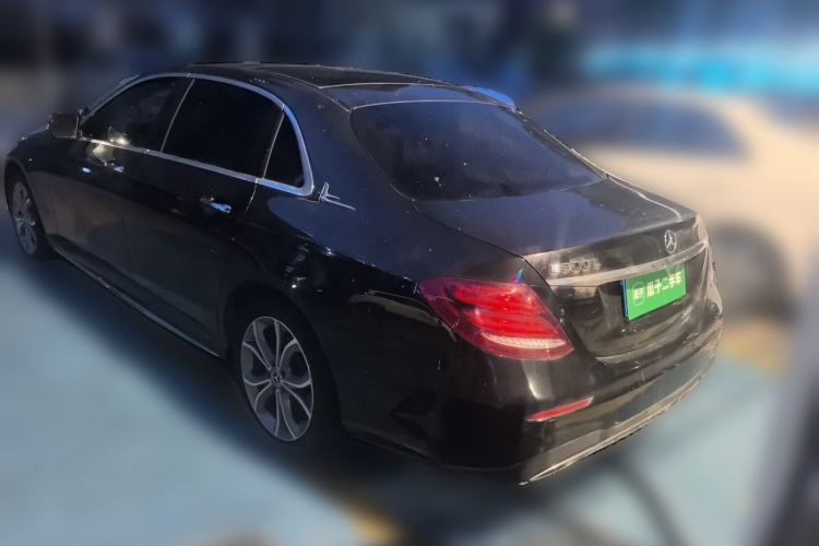 Used Mercedes-Benz E-Class 2020 E 300 L Sporty and Stylish Model Rear Left 45 Deg