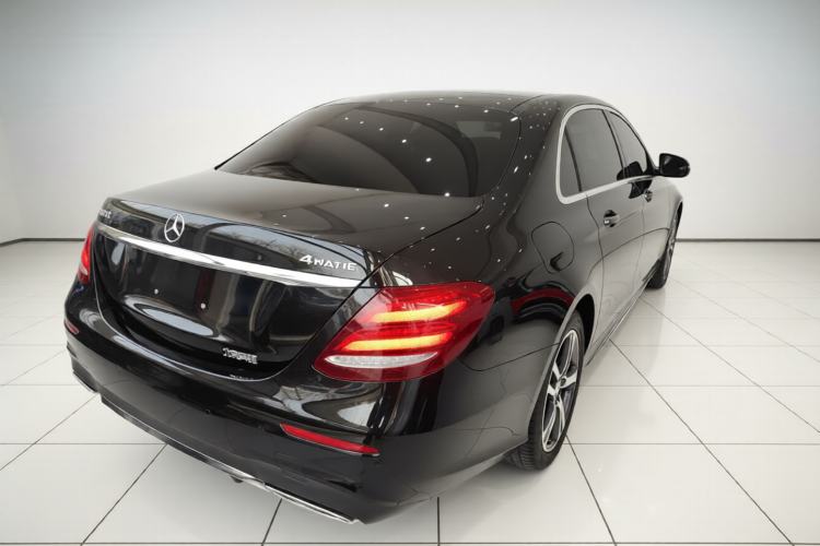 Used Mercedes-Benz E-Class 2020 E 260 L Sport 4MATIC Rear Right 45 Deg