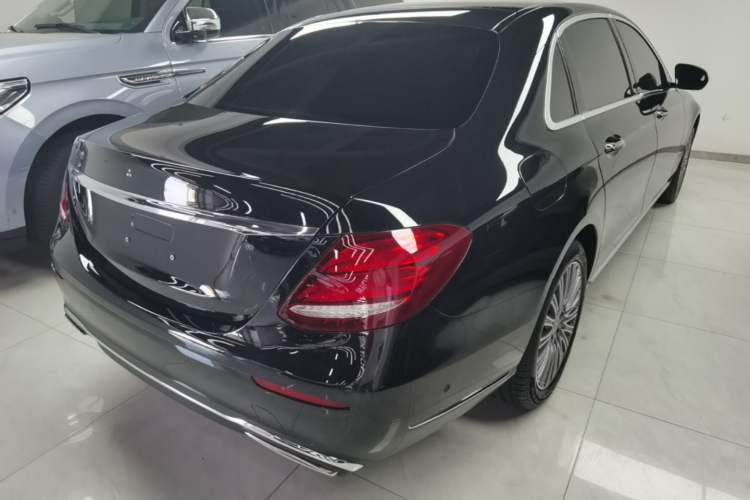 Used Mercedes-Benz E-Class 2020 Restyled E 300 L Exclusive Edition Rear Right 45 Deg