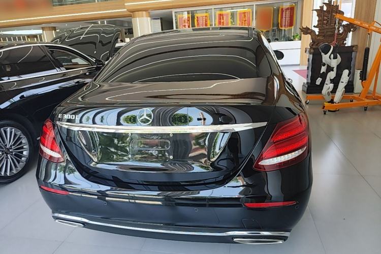 Used Mercedes-Benz E-Class 2020 Restyled E 300 L Exclusive Edition Rear