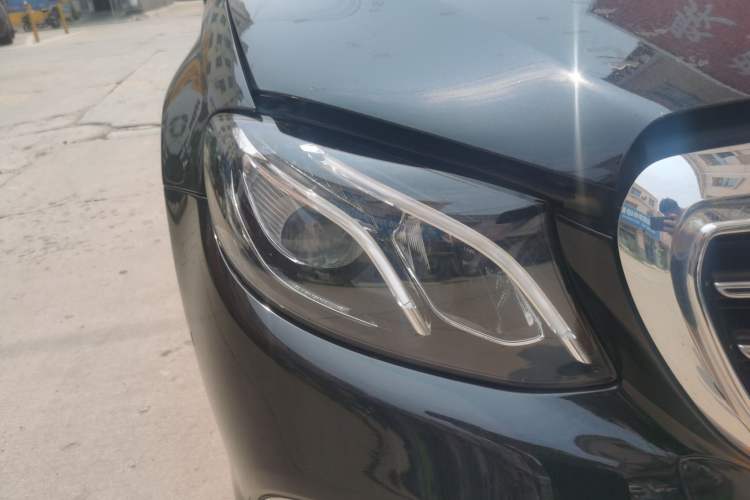 Used Mercedes-Benz E-Class 2020 Restyled E 300 L Exclusive Edition Right Front Headlight
