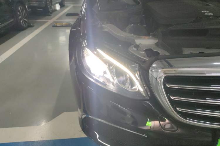 Used Mercedes-Benz E-Class 2020 Restyled E 300 L Exclusive Edition Right Front Headlight