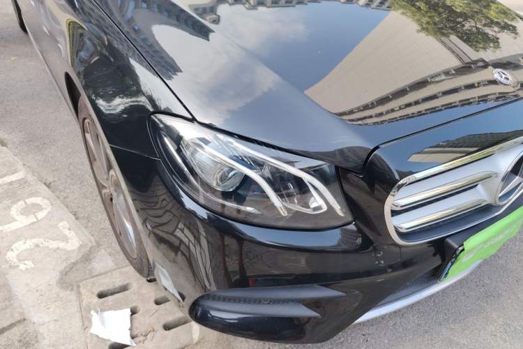 Used Mercedes-Benz E-Class 2020 Restyled E 300 L Sporty and Stylish Edition Right Front Headlight