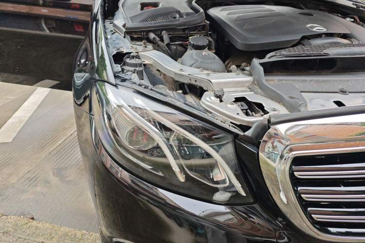Used Mercedes-Benz E-Class 2020 Facelift E 300 L Stylish Edition Right Front Headlight