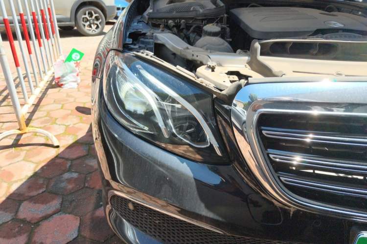 Used Mercedes-Benz E-Class 2020 E 300 L Stylish Model Right Front Headlight