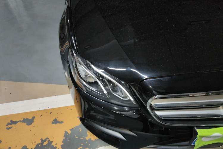Used Mercedes-Benz E-Class 2020 E 300 L Sporty and Stylish Model Right Front Headlight