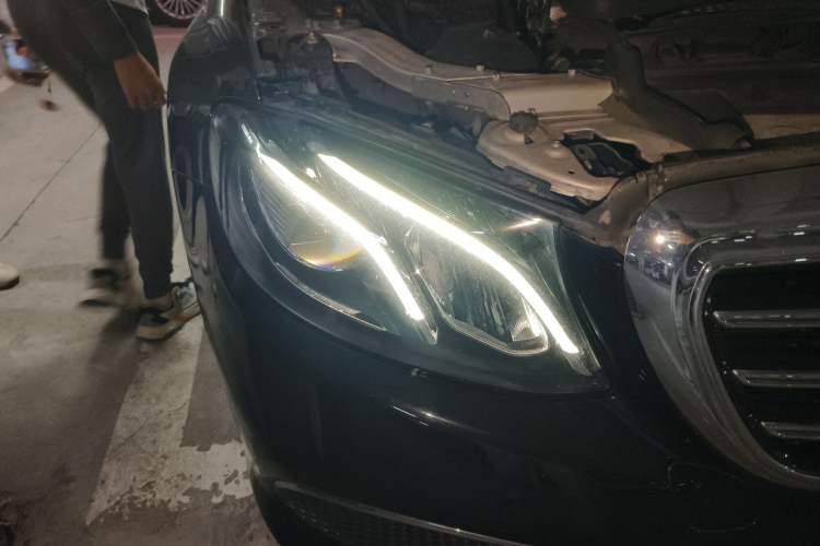 Used Mercedes-Benz E-Class 2020 E 300 L Luxury Model Right Front Headlight