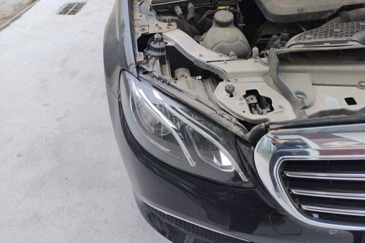 Used Mercedes-Benz E-Class 2020 E 300 L Stylish Model Right Front Headlight