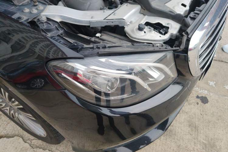 Used Mercedes-Benz E-Class 2020 E 300 L Stylish Model Right Front Headlight