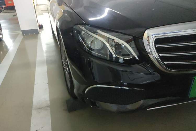 Used Mercedes-Benz E-Class 2020 Restyled E 300 L Exclusive Edition Right Front Headlight