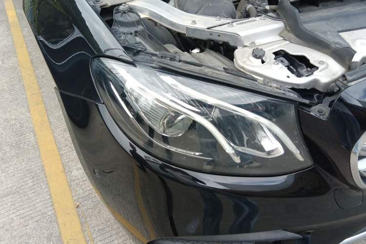 Used Mercedes-Benz E-Class 2020 E 300 L Sporty and Stylish Model Right Front Headlight