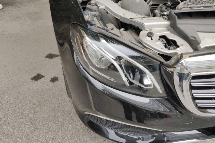 Used Mercedes-Benz E-Class 2020 E 300 L Stylish Model Right Front Headlight