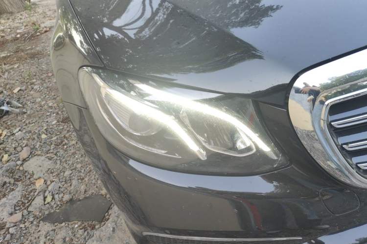 Used Mercedes-Benz E-Class 2020 Restyled E 300 L Exclusive Edition Right Front Headlight