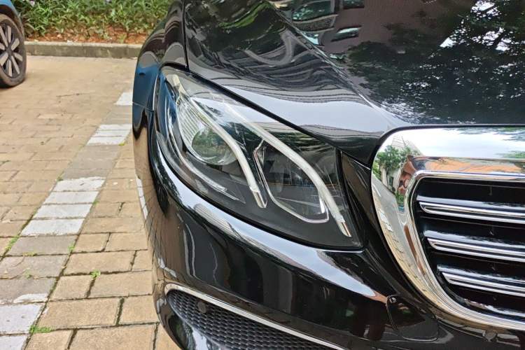 Used Mercedes-Benz E-Class 2020 E 300 L Luxury Model Right Front Headlight