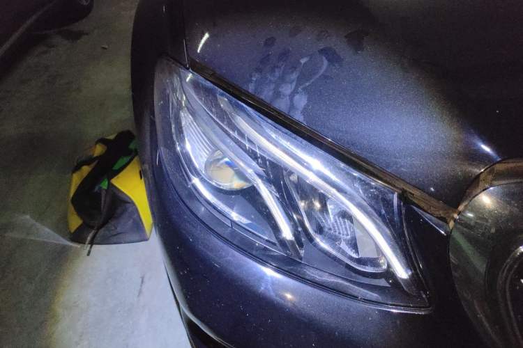 Used Mercedes-Benz E-Class 2020 Restyled E 300 L Exclusive Edition Right Front Headlight