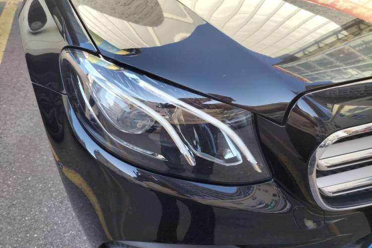 Used Mercedes-Benz E-Class 2020 Restyled E 300 L Sporty and Stylish Edition Right Front Headlight