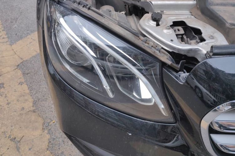 Used Mercedes-Benz E-Class 2020 E 300 L Sport Luxury Edition Right Front Headlight