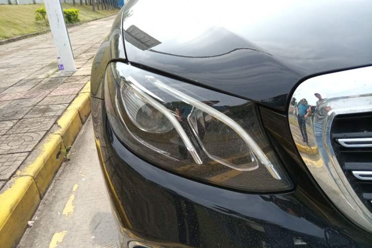 Used Mercedes-Benz E-Class 2020 Restyled E 300 L Exclusive Edition Right Front Headlight