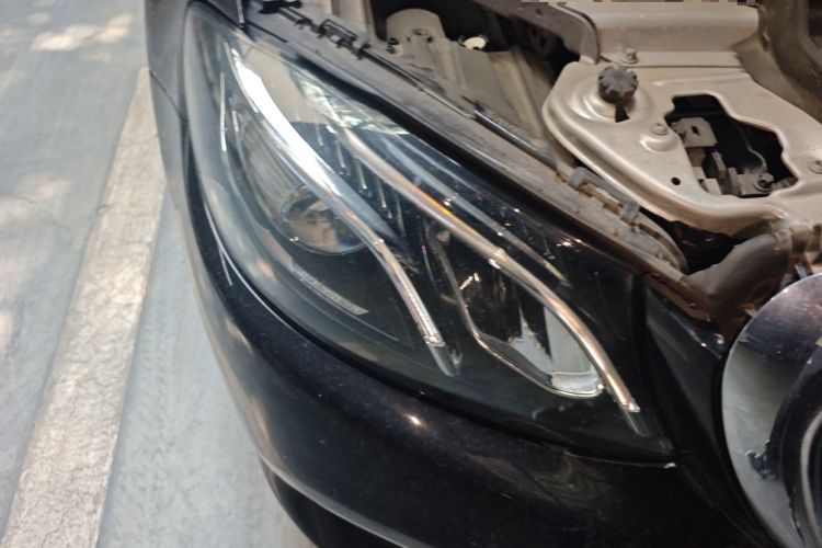 Used Mercedes-Benz E-Class 2020 Restyled E 300 L Exclusive Edition Right Front Headlight