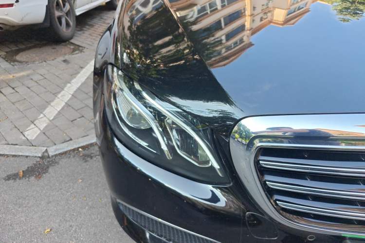 Used Mercedes-Benz E-Class 2020 E 300 L Luxury Model Right Front Headlight