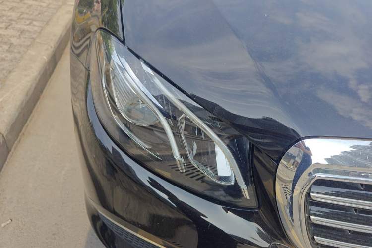 Used Mercedes-Benz E-Class 2020 E 300 L Luxury Model Right Front Headlight
