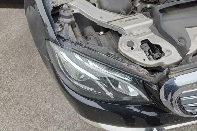 Used Mercedes-Benz E-Class 2020 Facelift E 300 L Stylish Edition Right Front Headlight