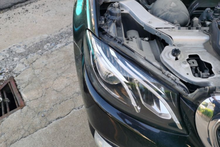 Used Mercedes-Benz E-Class 2020 Restyled E 300 L Exclusive Edition Right Front Headlight