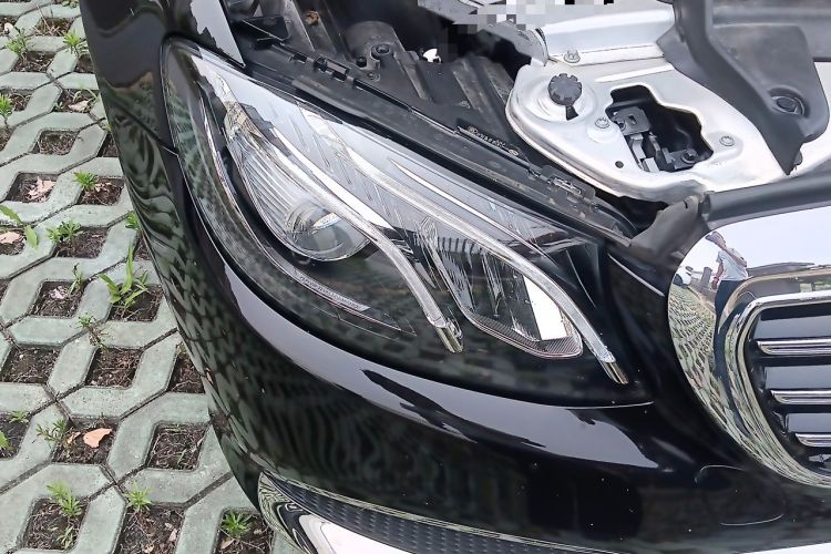 Used Mercedes-Benz E-Class 2020 Restyled E 300 L Exclusive Edition Right Front Headlight