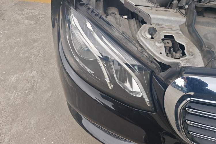 Used Mercedes-Benz E-Class 2020 Facelift E 300 L Stylish Edition Right Front Headlight