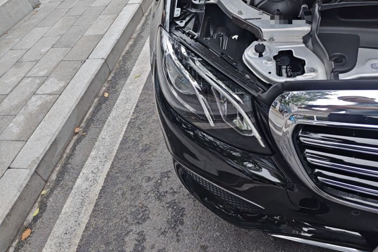 Used Mercedes-Benz E-Class 2020 E 300 L Luxury Model Right Front Headlight