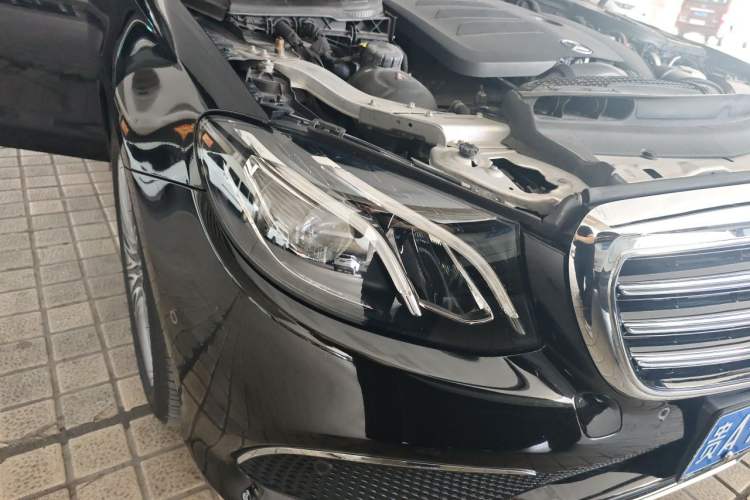 Used Mercedes-Benz E-Class 2020 E 300 L Stylish Model Right Front Headlight