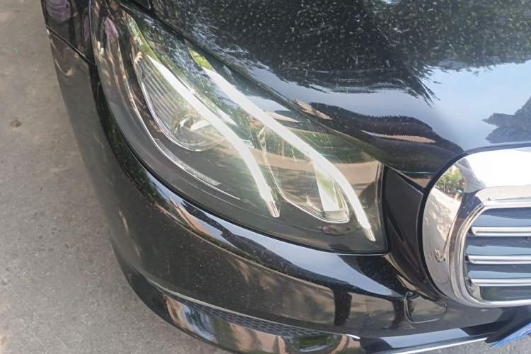 Used Mercedes-Benz E-Class 2020 Restyled E 300 L Sporty and Stylish Edition Right Front Headlight