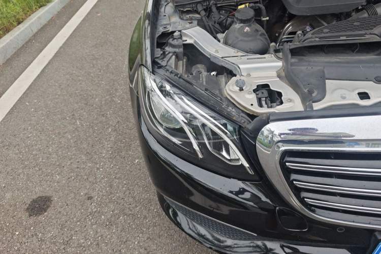 Used Mercedes-Benz E-Class 2020 E 300 L Luxury Model Right Front Headlight