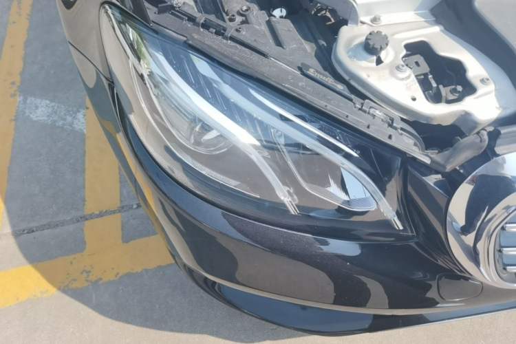Used Mercedes-Benz E-Class 2020 E 300 L Stylish Model Right Front Headlight