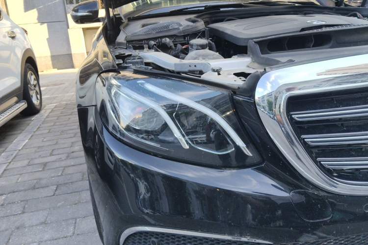 Used Mercedes-Benz E-Class 2020 E 300 L Stylish Model Right Front Headlight