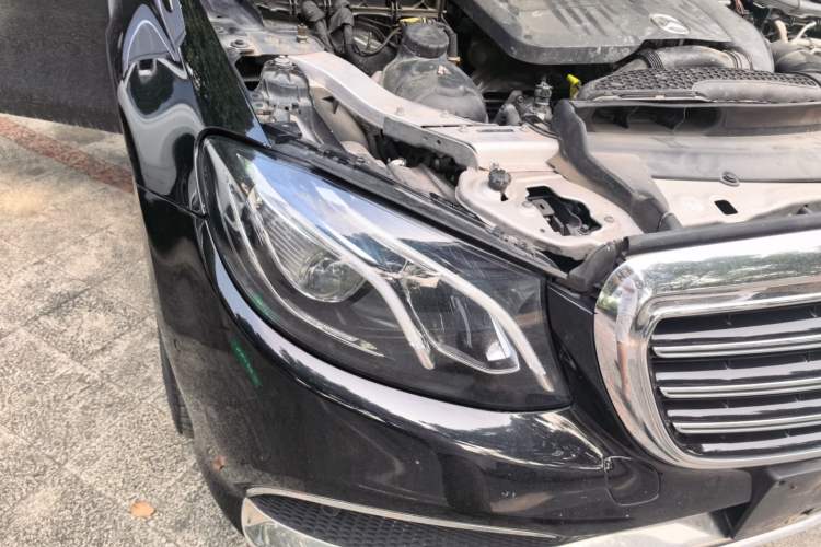 Used Mercedes-Benz E-Class 2020 E 300 L Stylish Model Right Front Headlight