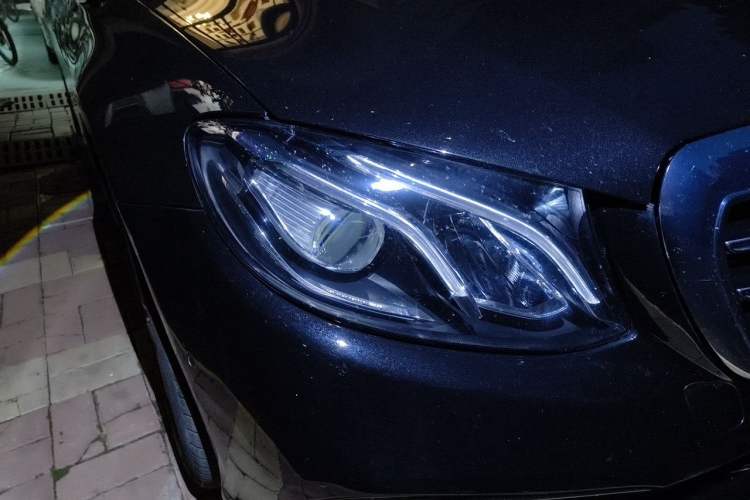 Used Mercedes-Benz E-Class 2020 E 300 L Sport Luxury Edition Right Front Headlight