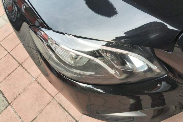 Used Mercedes-Benz E-Class 2020 Restyled E 300 L Sport Exclusive Edition Right Front Headlight